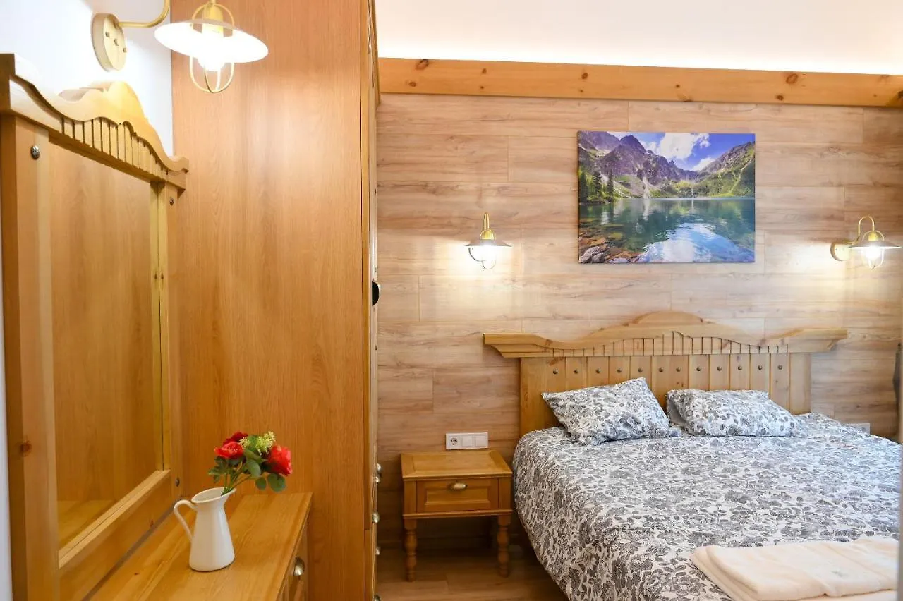 Villa Raphael With Jacuzzi Near The Pirin Golf Resort Bansko 0*,  Bulgária