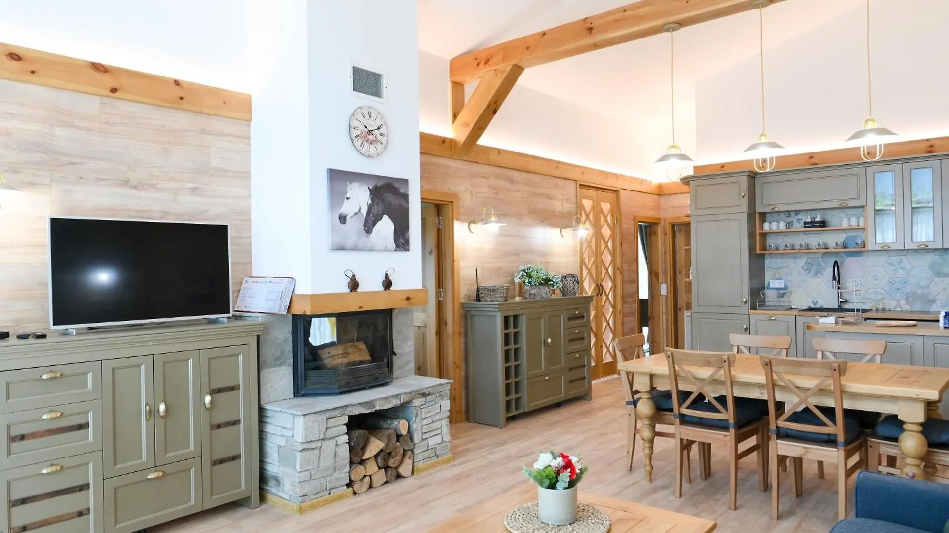 Villa Raphael With Jacuzzi Near The Pirin Golf Resort Bansko
