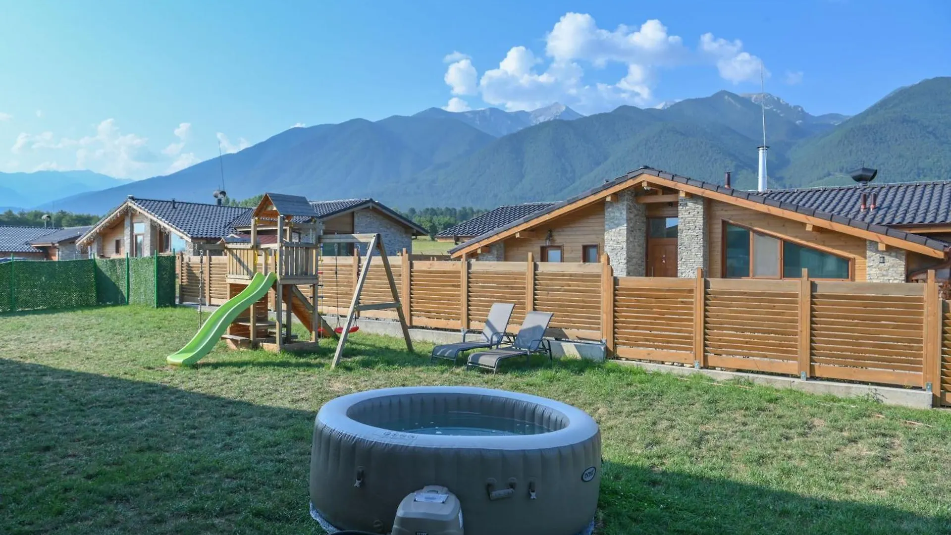 Villa Raphael With Jacuzzi Near The Pirin Golf Resort Bansko Bulgária